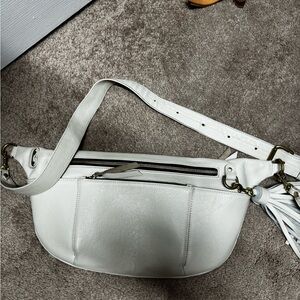 Leather belt bag